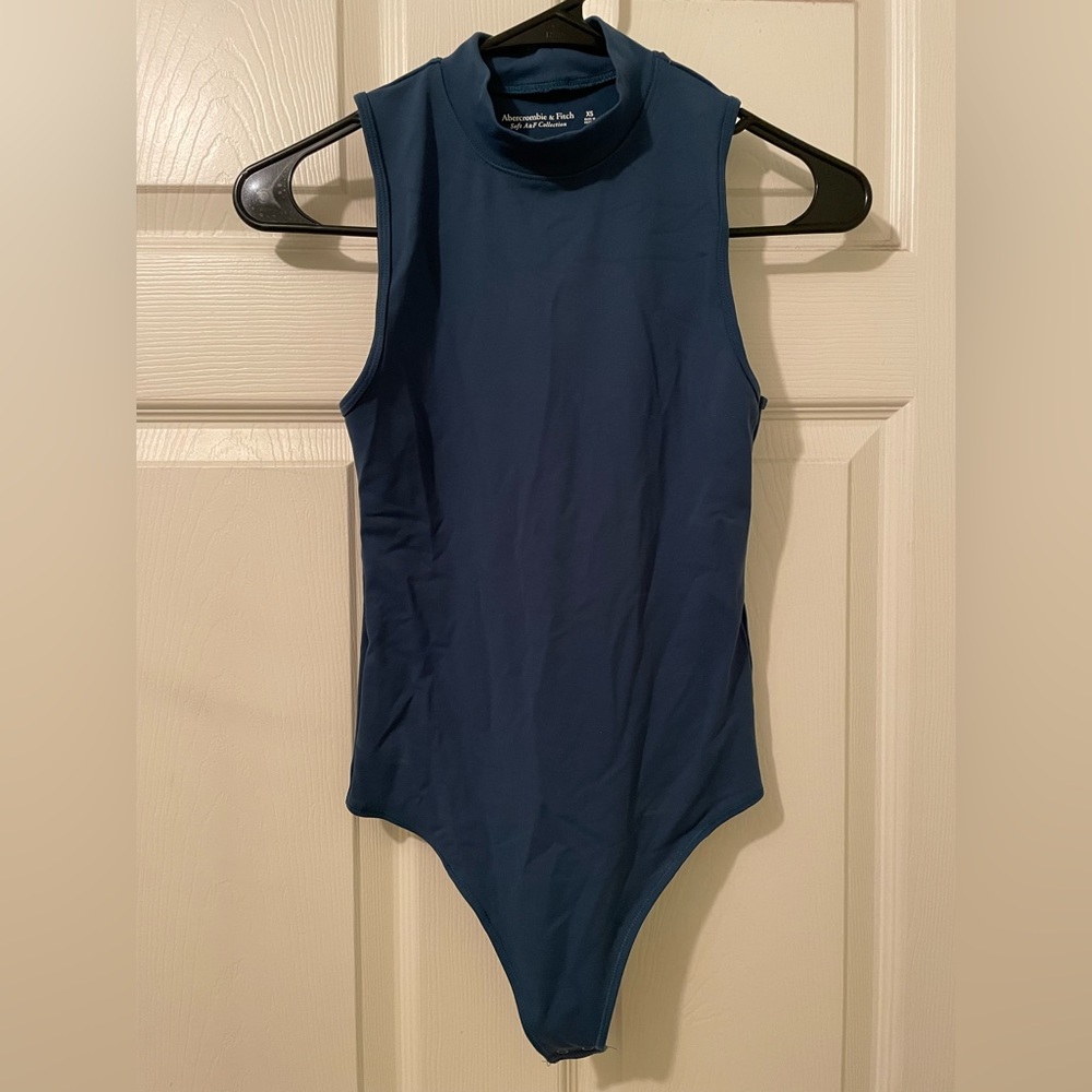 Womens Abercrombie bodysuit